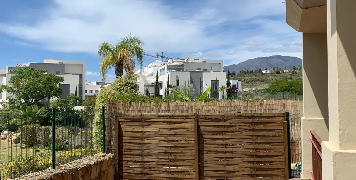 Sale of ground floor apartment in Selwo 6