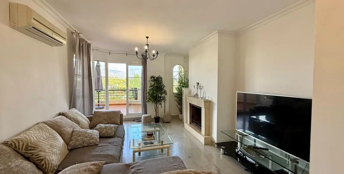 Продажа апартаментов на среднем этаже в Nueva Andalucía 6