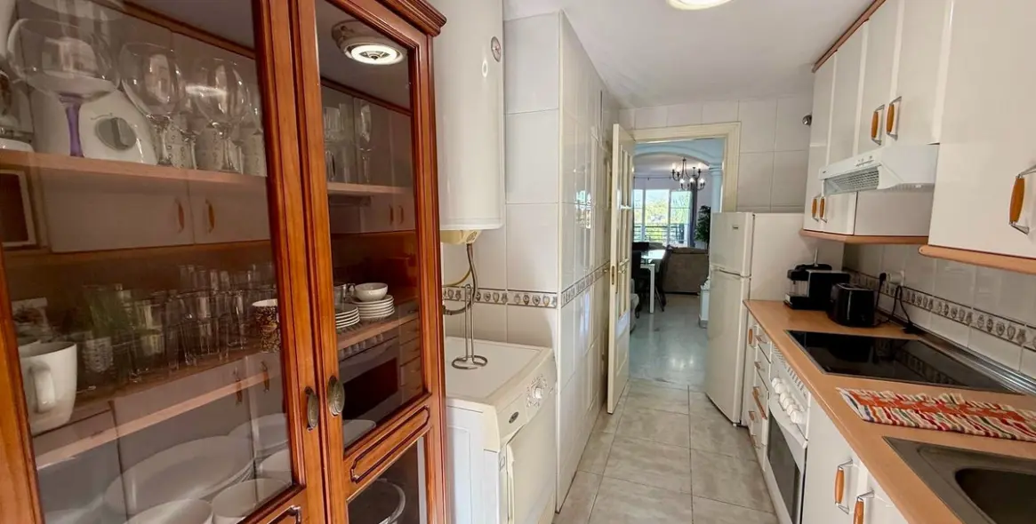 Продажа апартаментов на среднем этаже в Nueva Andalucía 13