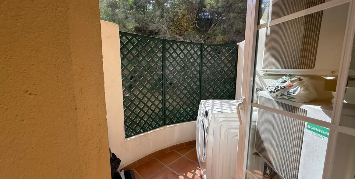 Продажа апартаментов на среднем этаже в Nueva Andalucía 16