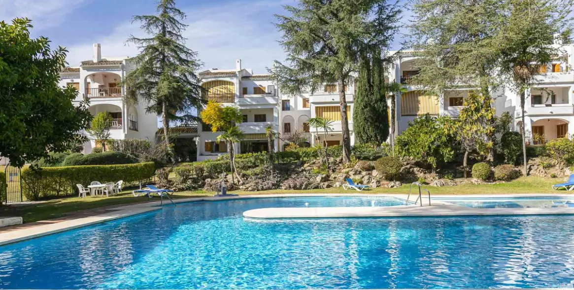 Sale of penthouse in Nueva Andalucía 1