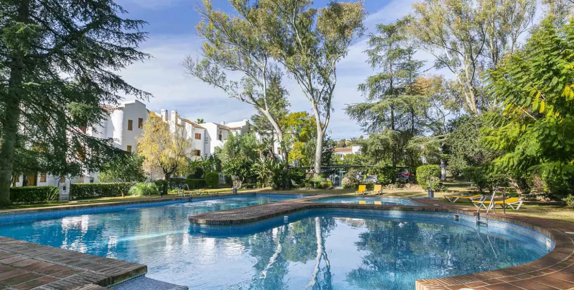 Sale of penthouse in Nueva Andalucía 2