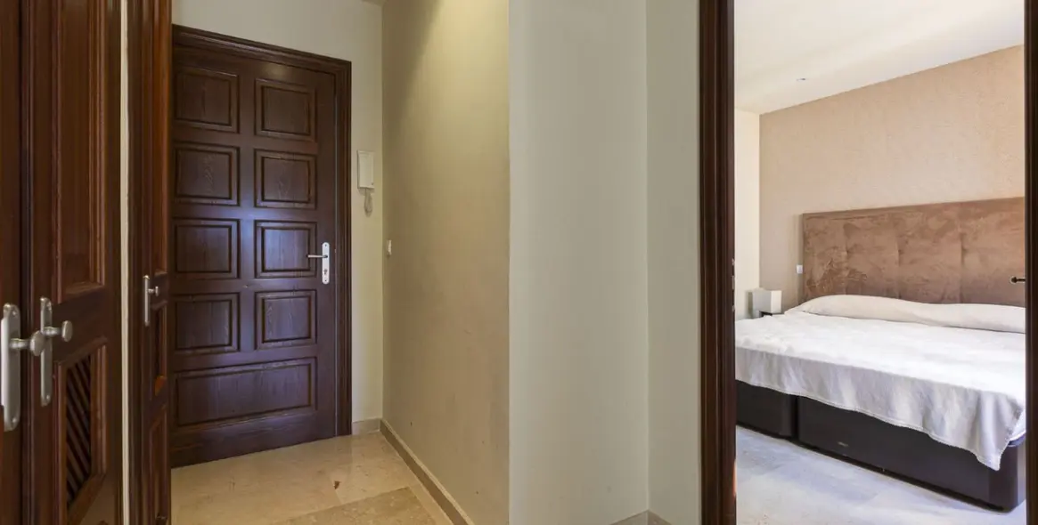 Sale of penthouse in Nueva Andalucía 5