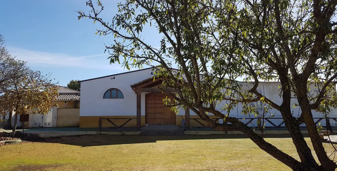 Sale of detached villa in Antequera 1