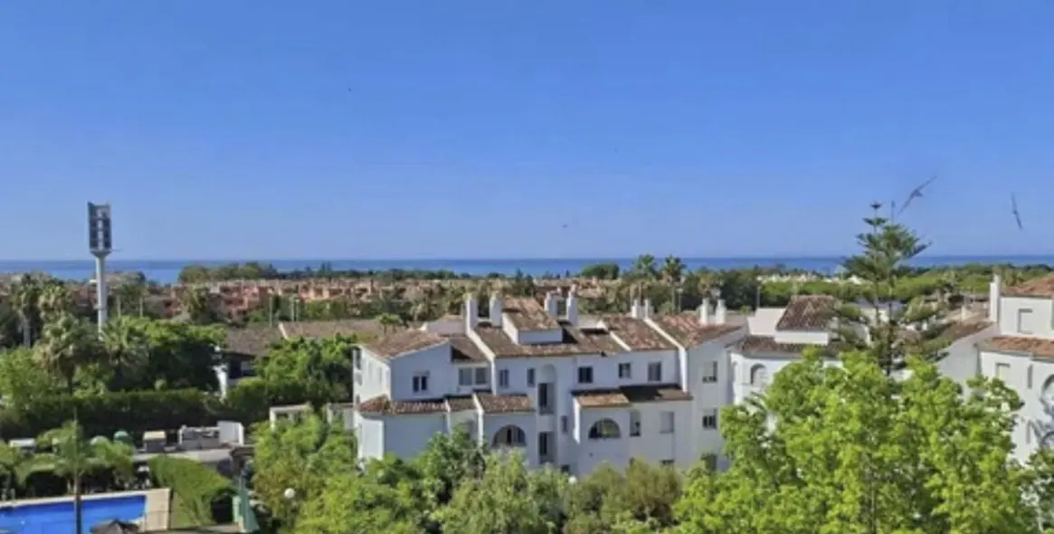 Sale of penthouse in Atalaya 1