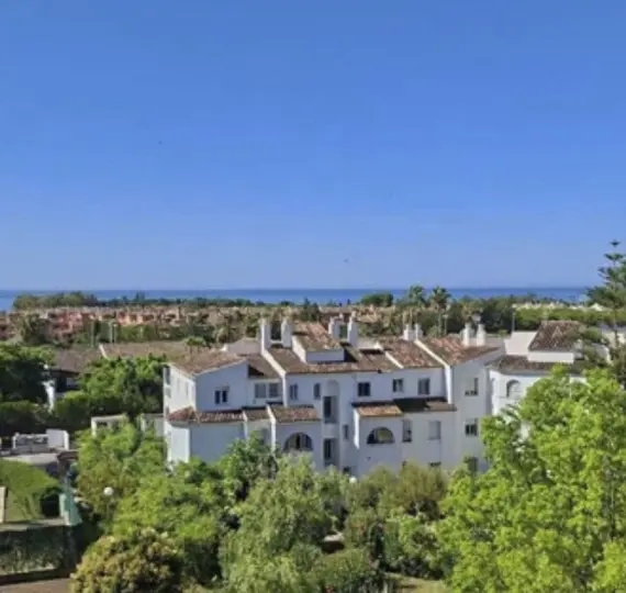 Sale of penthouse in Atalaya