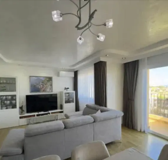 Sale of penthouse in Atalaya