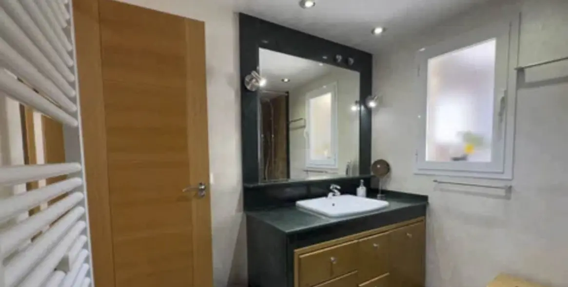 Sale of penthouse in Atalaya 15