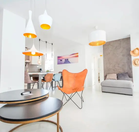 Sale of middle floor apartment in Elviria