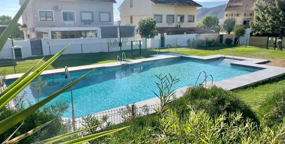 Sale of semi-detached house in Estacion de Cartama 1