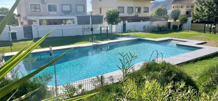 Sale of semi-detached house in Estacion de Cartama 0