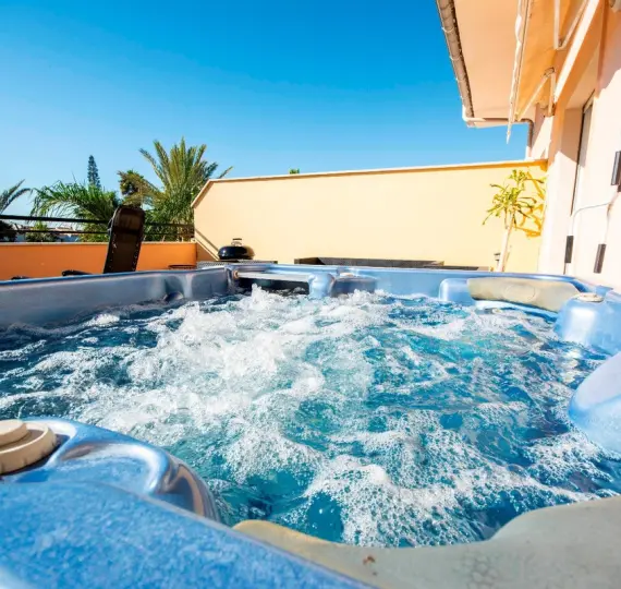 Sale of penthouse in Marbella