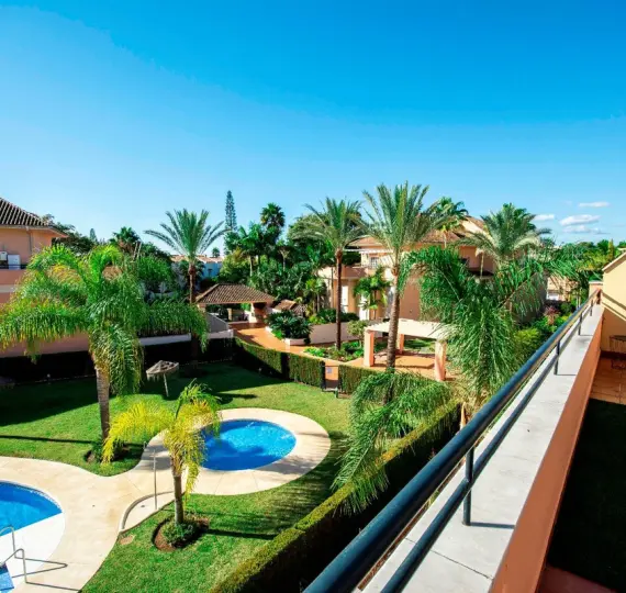 Sale of penthouse in Marbella
