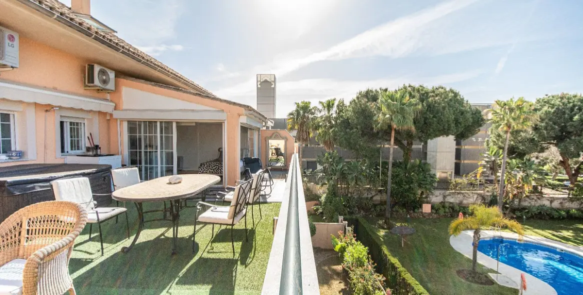 Sale of penthouse in Marbella 11