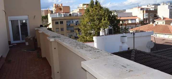 Sale of middle floor apartment in Málaga Centro 0