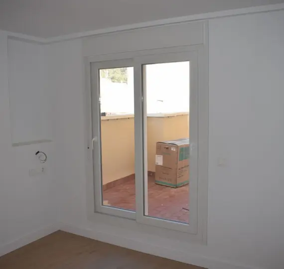 Sale of middle floor apartment in Málaga Centro