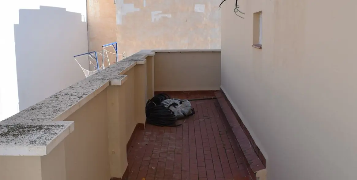 Sale of middle floor apartment in Málaga Centro 10
