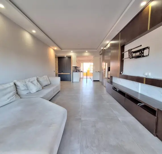 Sale of middle floor apartment in Bel Air