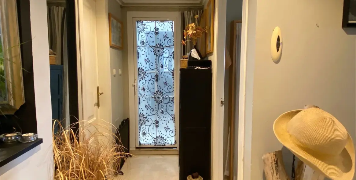 Venta de apartamento en planta media en Río Real 12