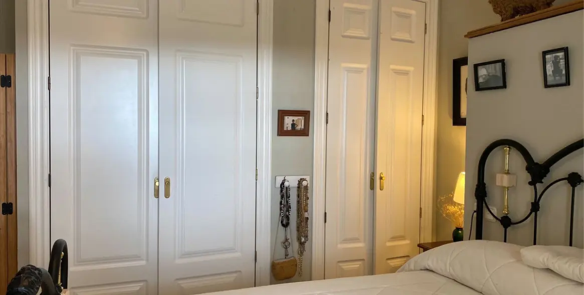 Venta de apartamento en planta media en Río Real 16