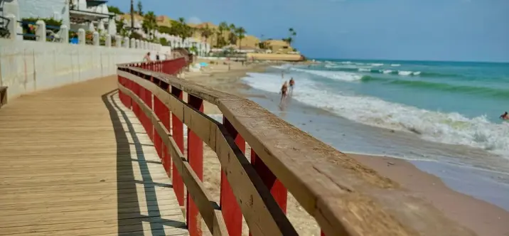 Продажа апартаментов на среднем этаже в Calahonda 1