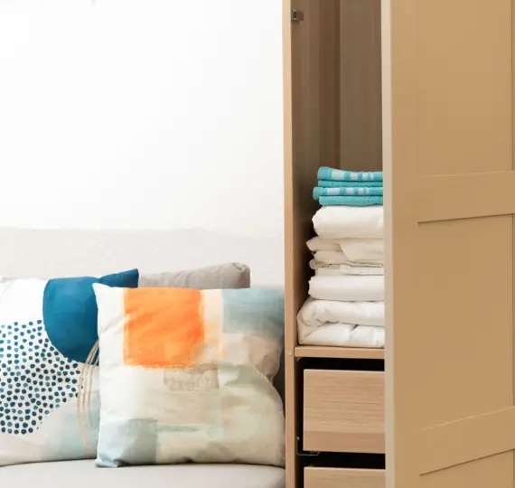 Продажа апартаментов на среднем этаже в Calahonda