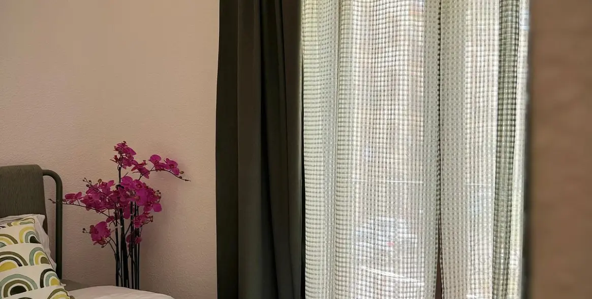 Venta de apartamento en planta media en Calahonda 43