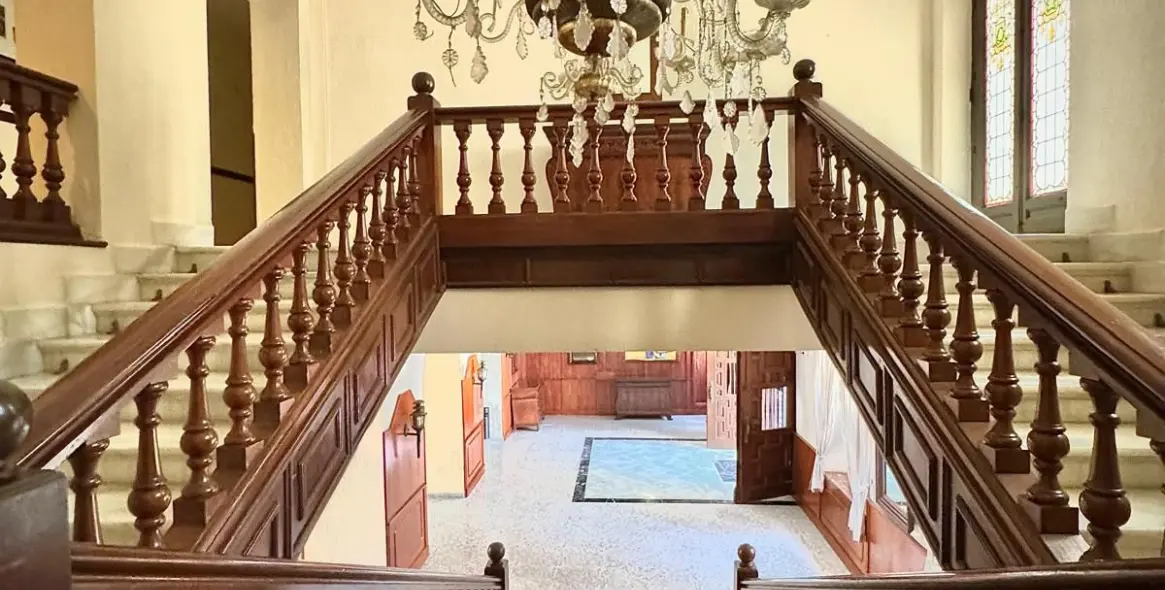 Venta de apartamento en planta media en Calahonda 50