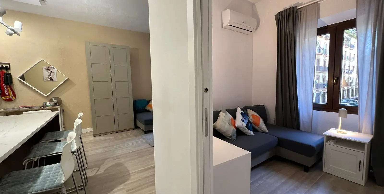Sale of middle floor apartment in Calahonda 36