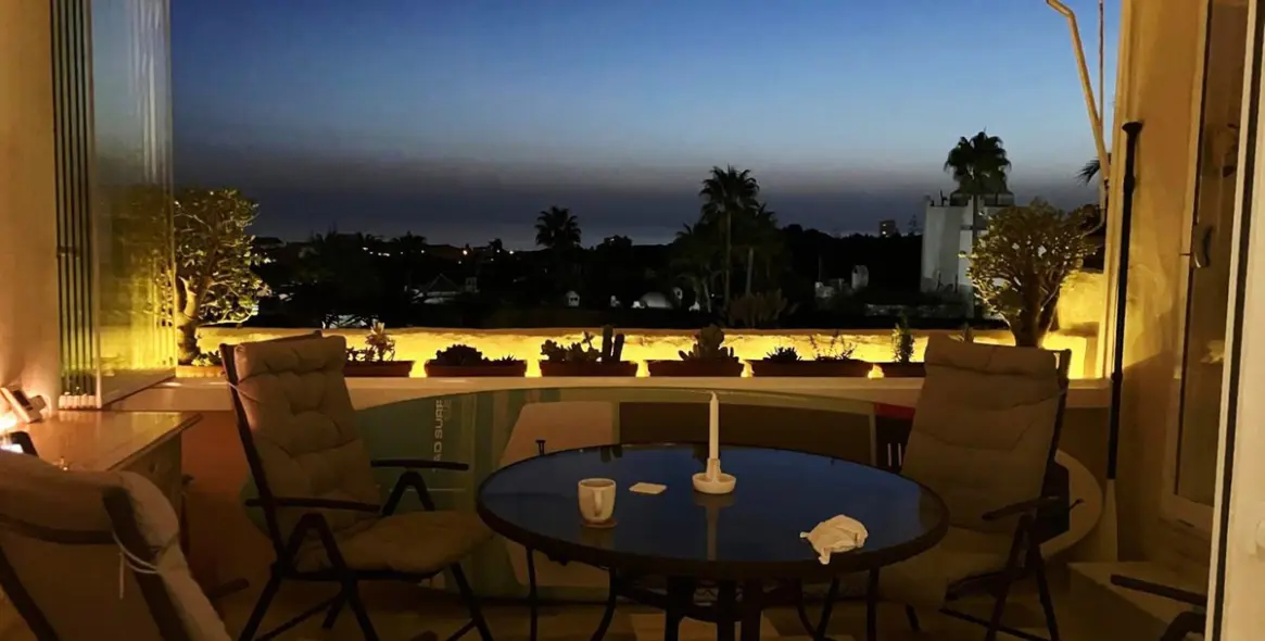 Продажа апартаментов на среднем этаже в Reserva de Marbella 19