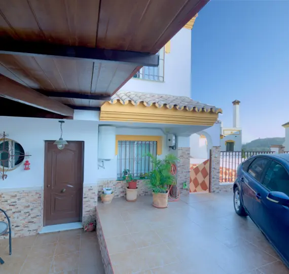 Sale of townhouse in Torre del Mar