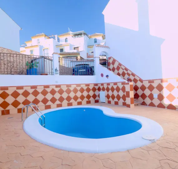 Sale of townhouse in Torre del Mar