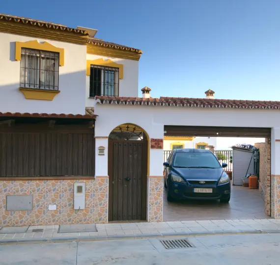 Sale of townhouse in Torre del Mar