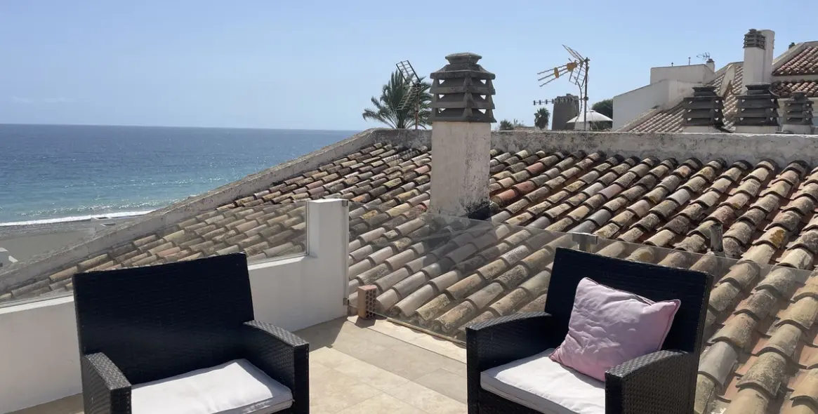 Sale of penthouse duplex in Estepona 5