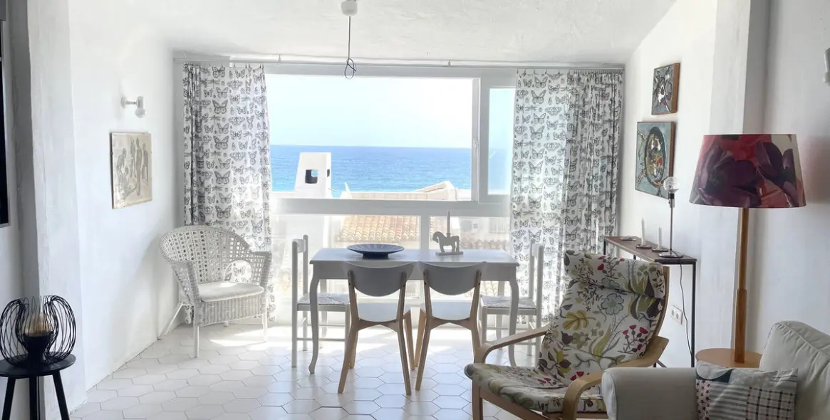 Sale of penthouse duplex in Estepona 7