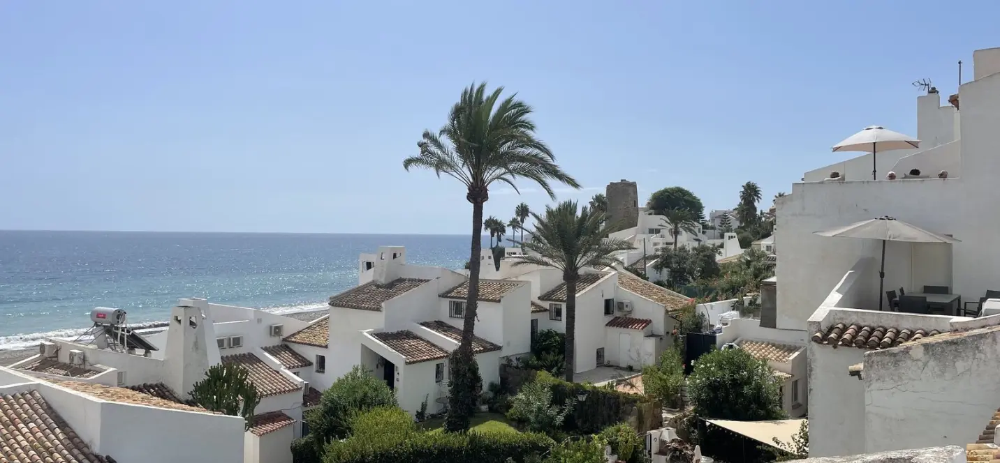 Venta de ático dúplex en Estepona 0
