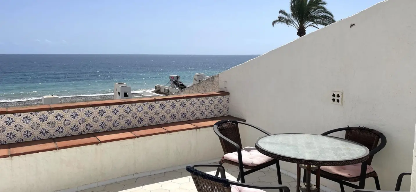 Venta de ático dúplex en Estepona 1