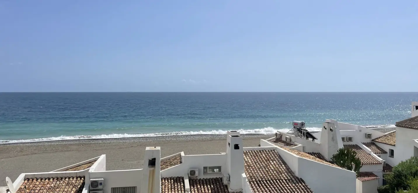 Venta de ático dúplex en Estepona 3