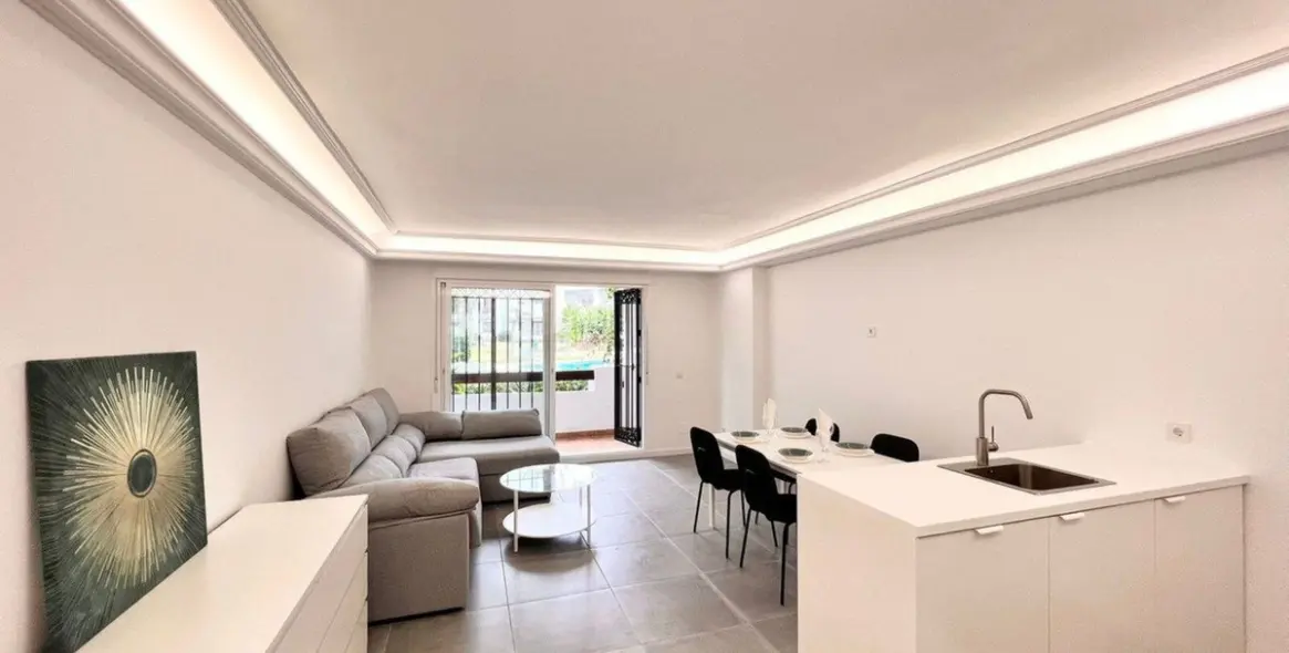 Long-term rent of ground floor apartment in Costalita 4