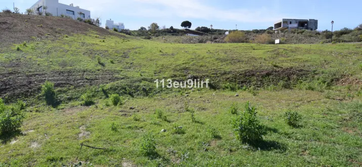 Продажа  жилого участка в La Cala Golf 4