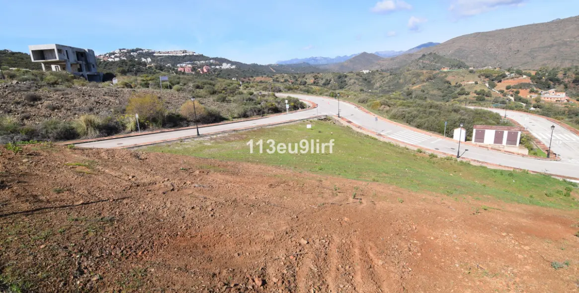 Продажа  жилого участка в La Cala Golf 6