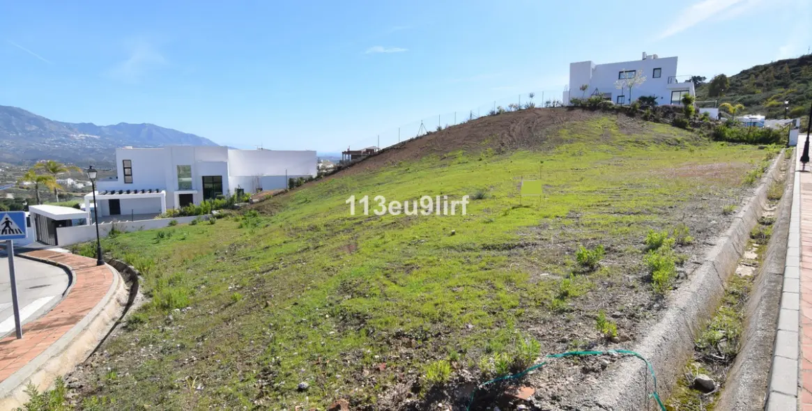 Продажа  жилого участка в La Cala Golf 9