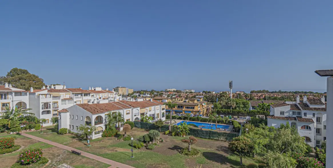 Sale of penthouse in Diana Park 4