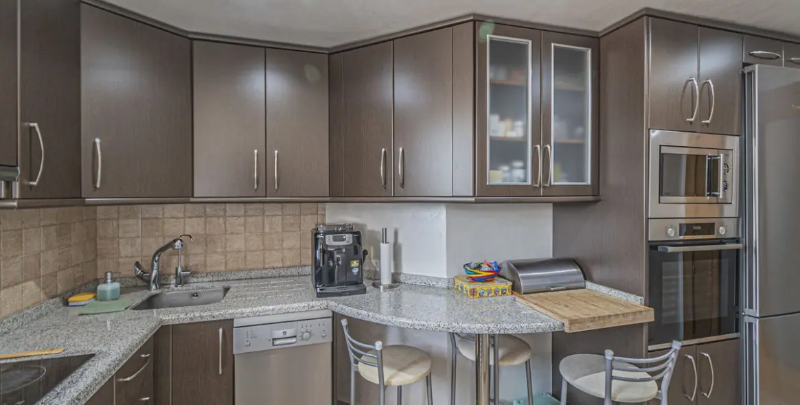 Sale of penthouse in Diana Park 7