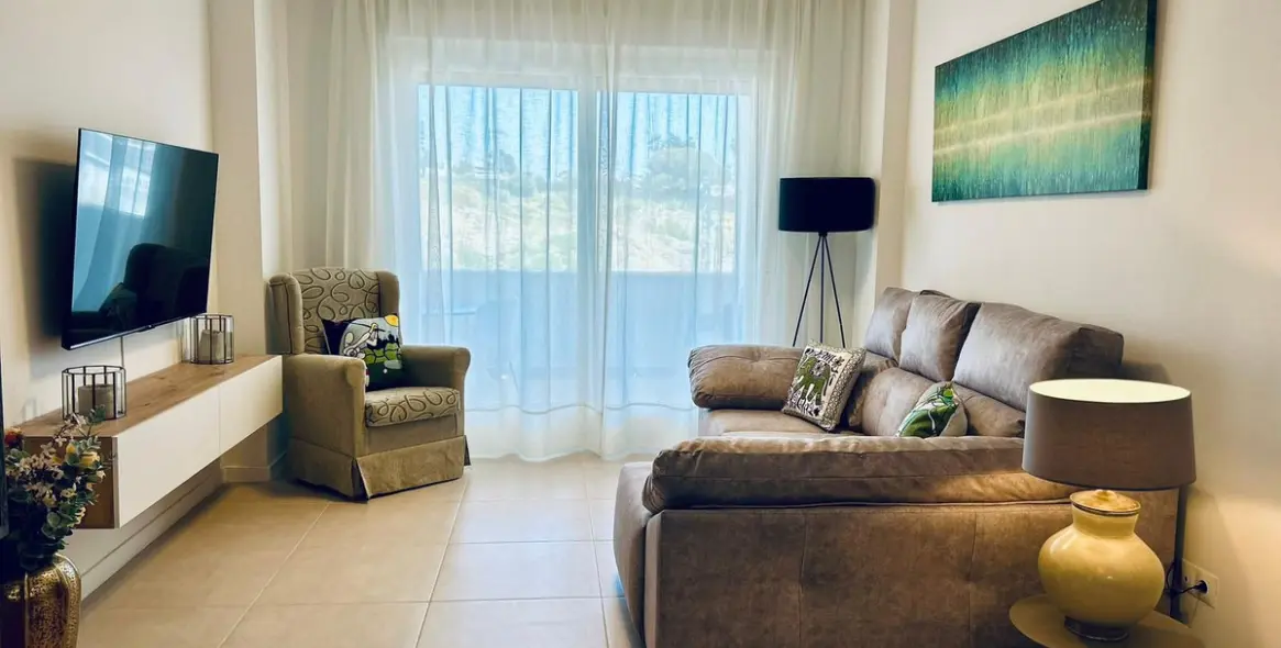 Продажа апартаментов на первом этаже в Estepona (район Estepona) 3