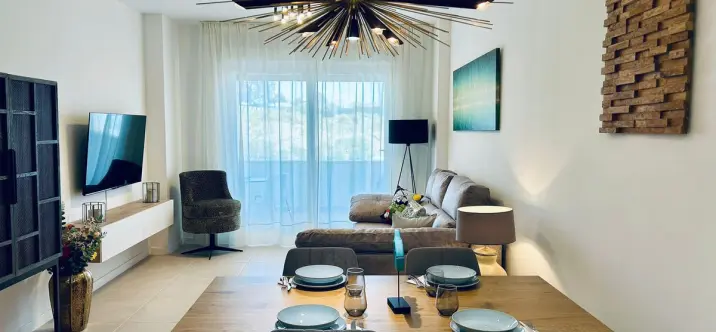 Продажа апартаментов на первом этаже в Estepona 1