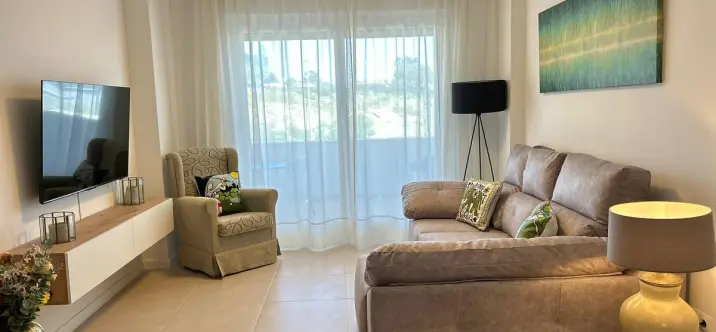 Продажа апартаментов на первом этаже в Estepona 2