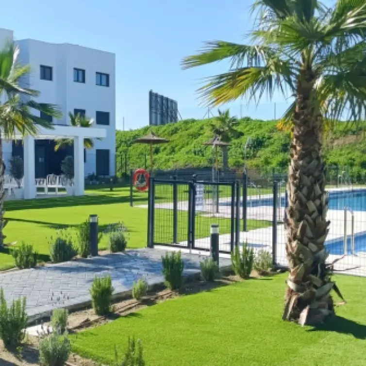 Sale of ground floor apartment in Estepona