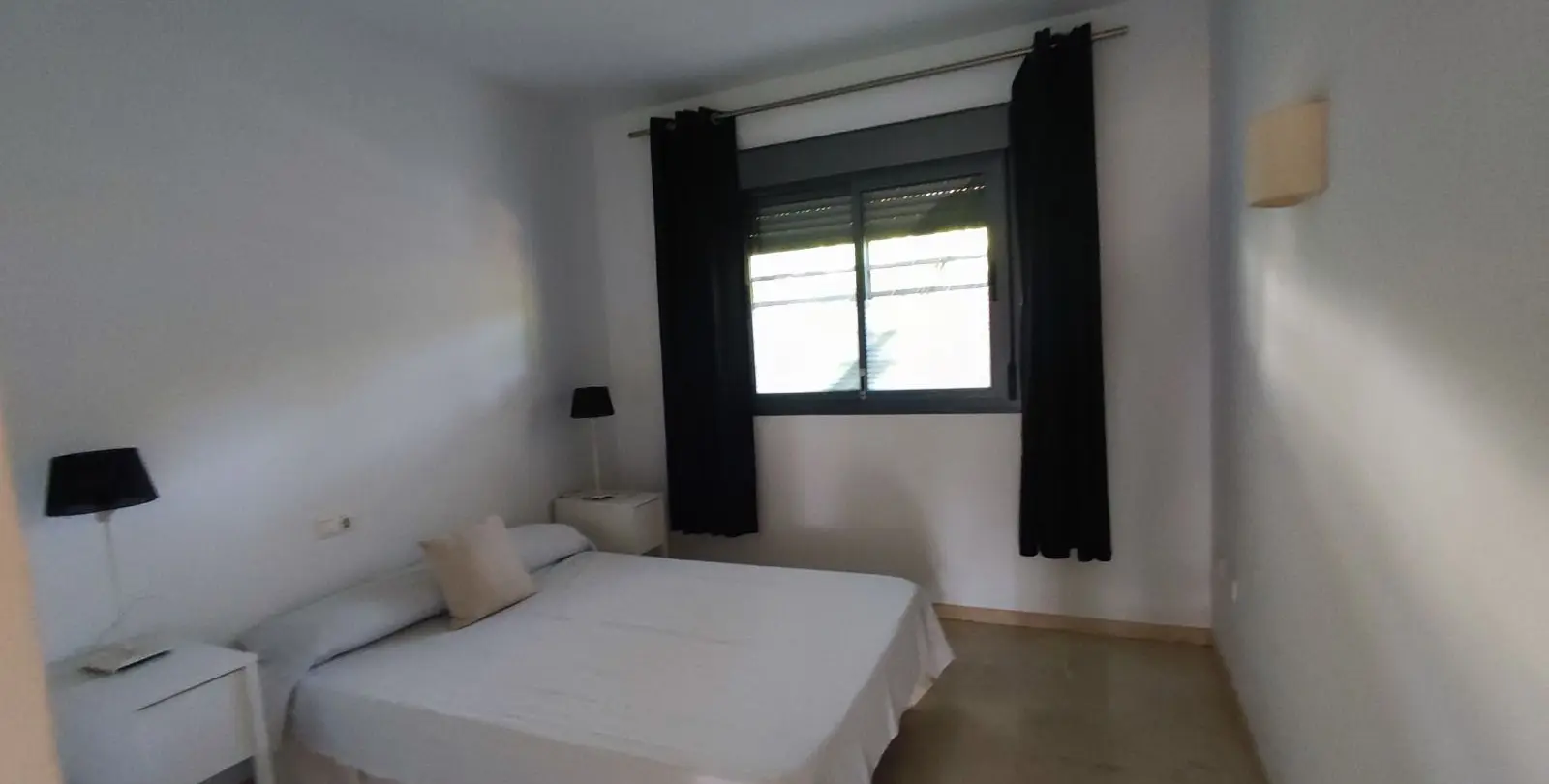 Venta de apartamento en planta baja en Punta Chullera 16