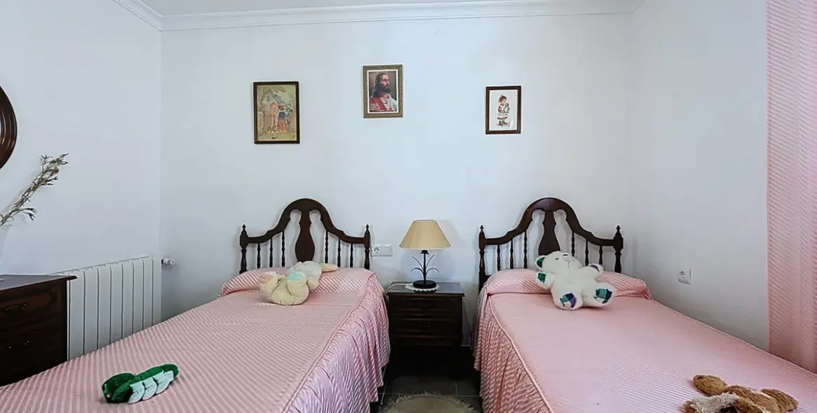 Sale of detached villa in Cómpeta 18